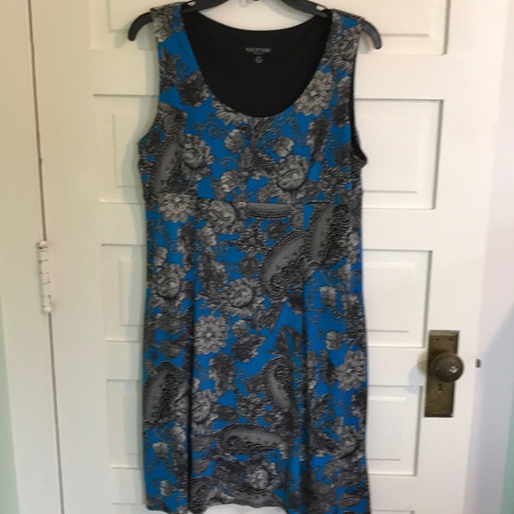 Dress - Picture 5 of 5